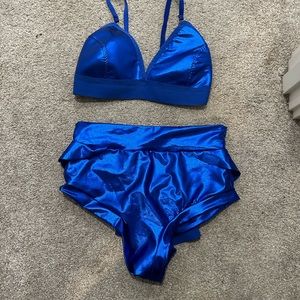 Metallic blue pole dancing top with matching bottoms
